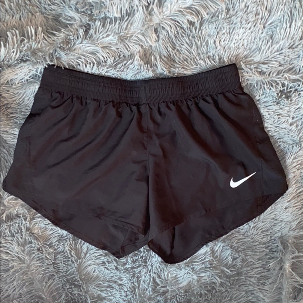 Black Nike shorts